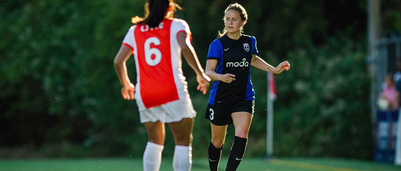 Lauren Barnes against Lytle.