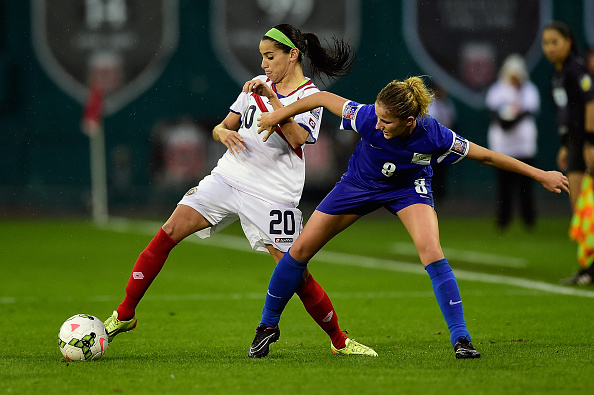 Wendy Acosta and Lena Mauconduit (Getty Images)