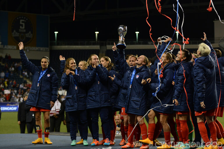 The United States celebrates winning the 2014 CONCACAF Women's Championship.