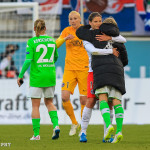 Annike Krahn (PSG) and Martina Müller (WOB) after the match.