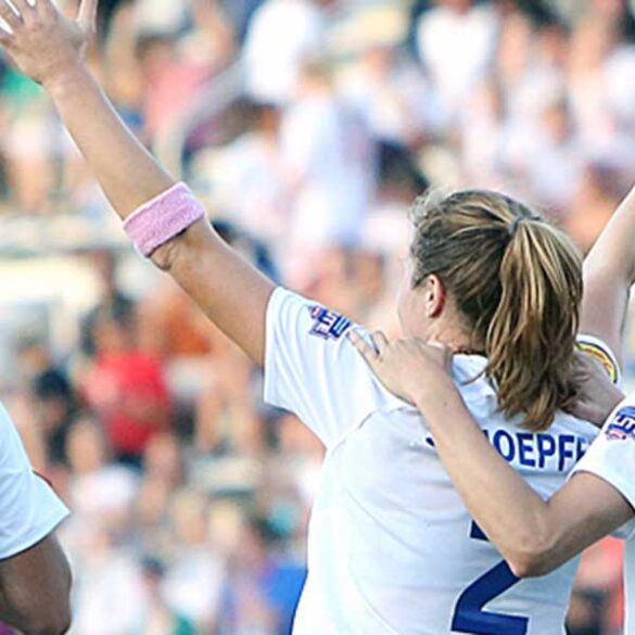Kyah Simon, Katie Schoepfer, and Julie King of the Boston Breakers.