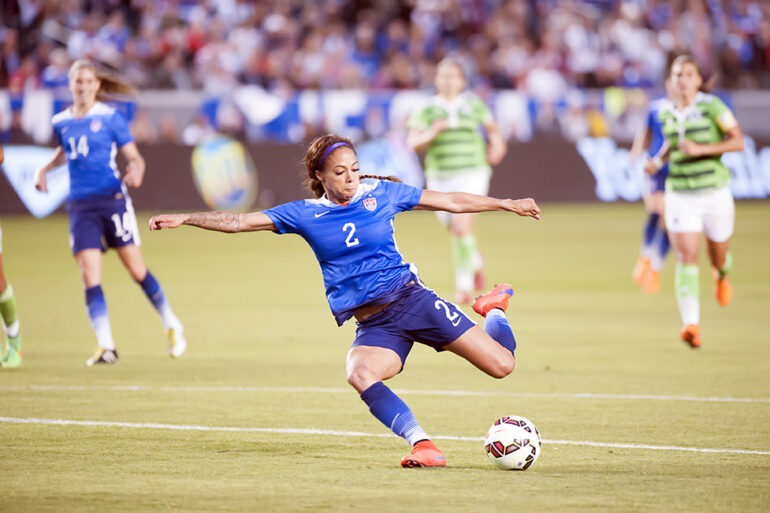 Sydney Leroux lines one up against Mexico on May 17, 2015.