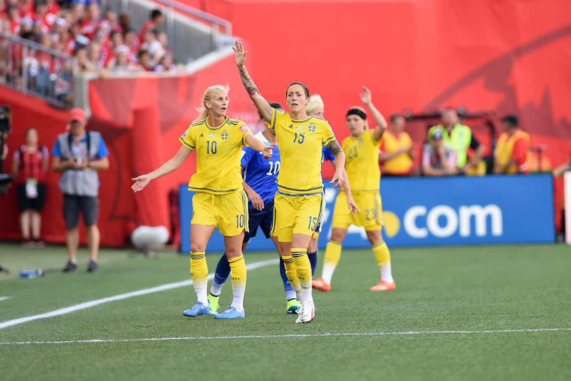 Sweden's Sofia Jakobsson and Therese Sjögran.