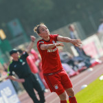 FC Bayern Munich's Gina Lewandowski throws the ball in.