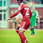 Peggy Kuznik (FFC) and mask against SV Werder Bremen.