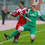 Yuki Ogimi (FFC) and Katharina Schiechtl (WB) battle for the ball.