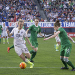 Sam Mewis (29) on the ball while Karen Duggan and Jessica Gleeson defend.