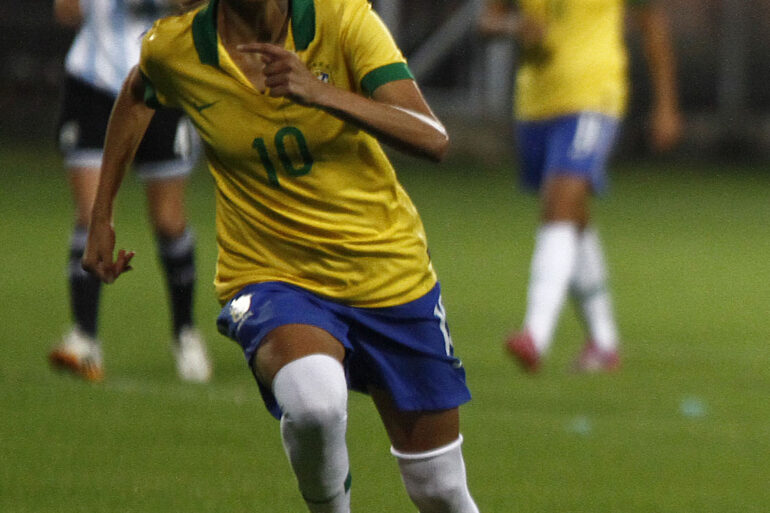 Andressa Alves for Brazil. Photo by Agencia de Noticias.