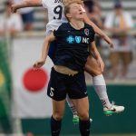 Natasha Dowie gets the ball (and a lot of Sam Mewis). (Shane Lardinois)