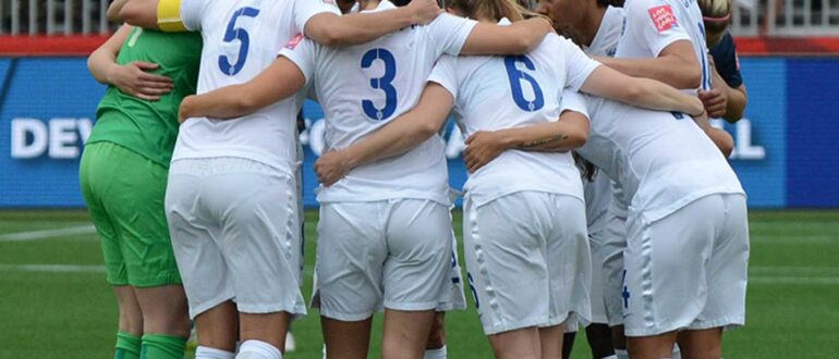 Close-up of England's huddle.