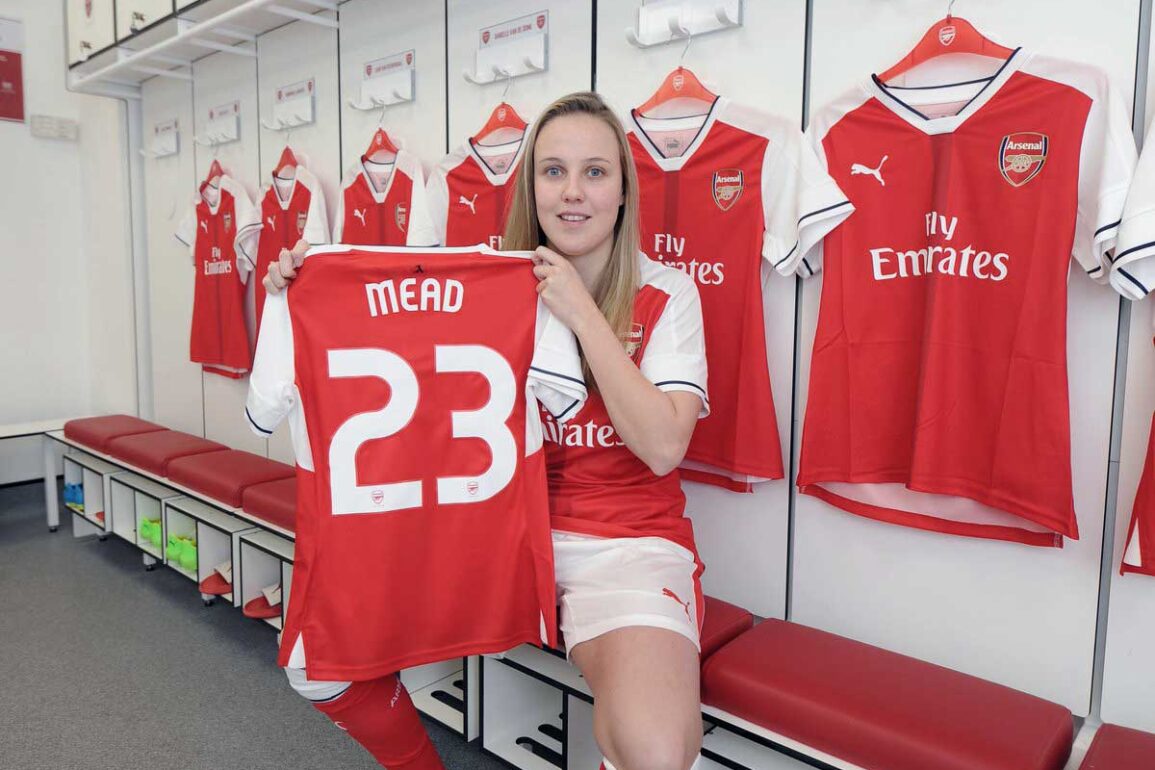 Beth Mead (Arsenal Twitter)