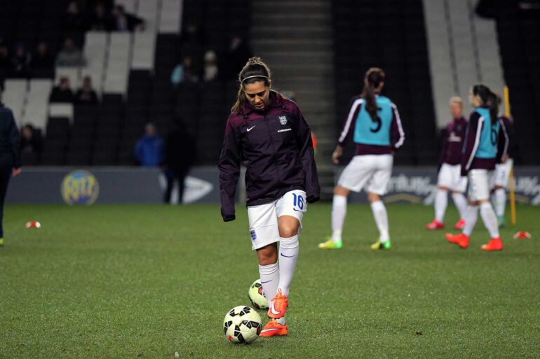 Fara Williams with the Engalnd Women's National Team. (joshjdss, wikicommons)