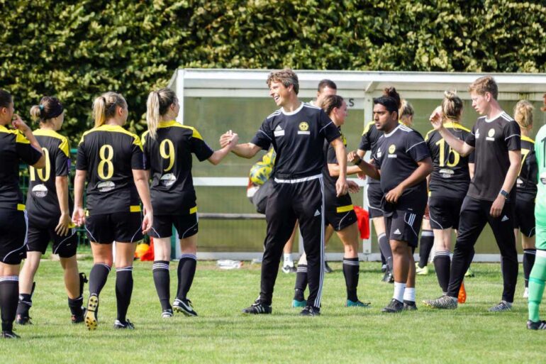 Crawley Wasps team (Crawley Wasps).