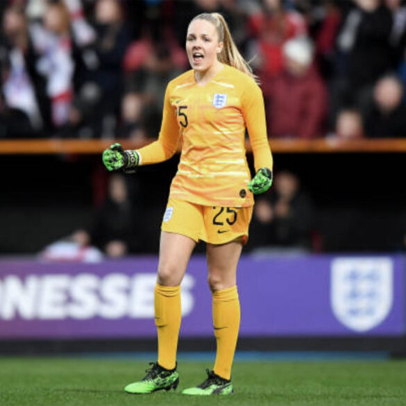 Ellie Roebuck in goal for England (Getty Images).