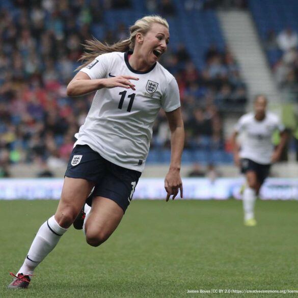 Toni Duggan for England (James Boyes, Flickr via WikiCommons).