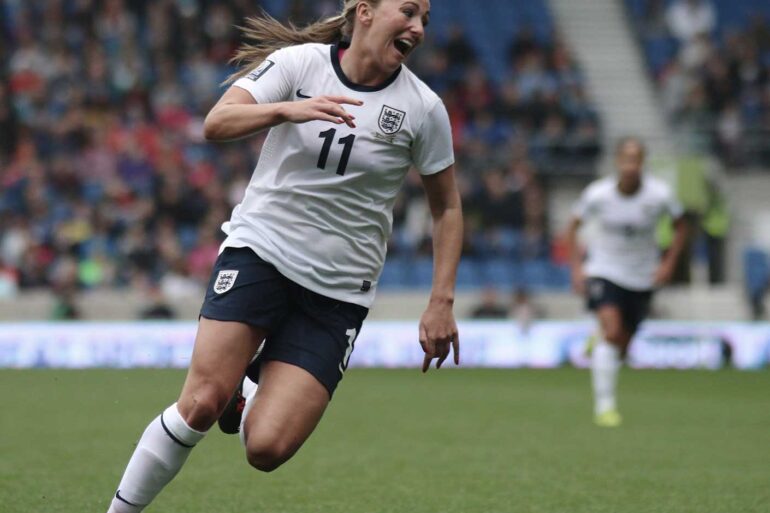 Toni Duggan for England (James Boyes, Flickr via WikiCommons).