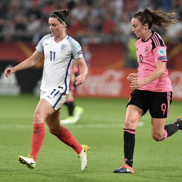England's Jade Moore against Scotland's Caroline Weir during Euro 2017. (Ailura, CC BY-SA 3.0 AT [CC BY-SA 3.0 at (https://creativecommons.org/licenses/by-sa/3.0/at/deed.en)])