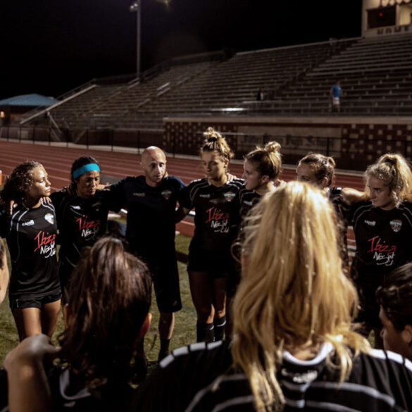 Nashville Rhythm team huddle. (Michael Patton)