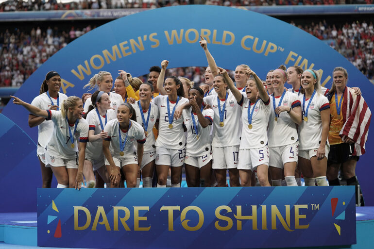 The U.S. Women's National Team at the trophy presentation at the 2019 World Cup. (Daniela Porcelli)