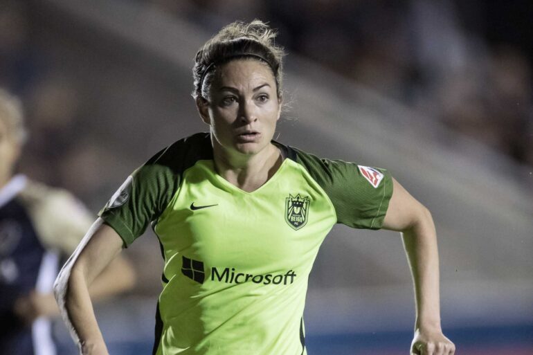 Jodie Taylor on the attack for the Reign. (Shane Lardinois)