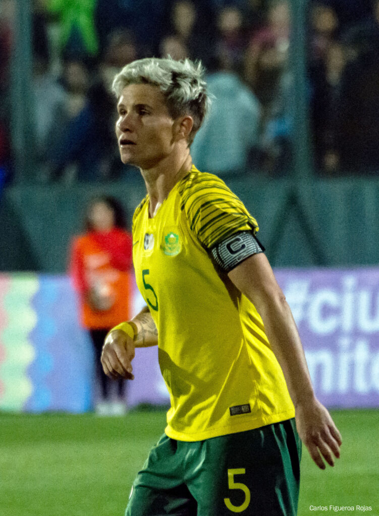 Janine van Wyk playing for South Africa. (Carlos Figueroa Rojas / CC BY-SA (https://creativecommons.org/licenses/by-sa/4.0)