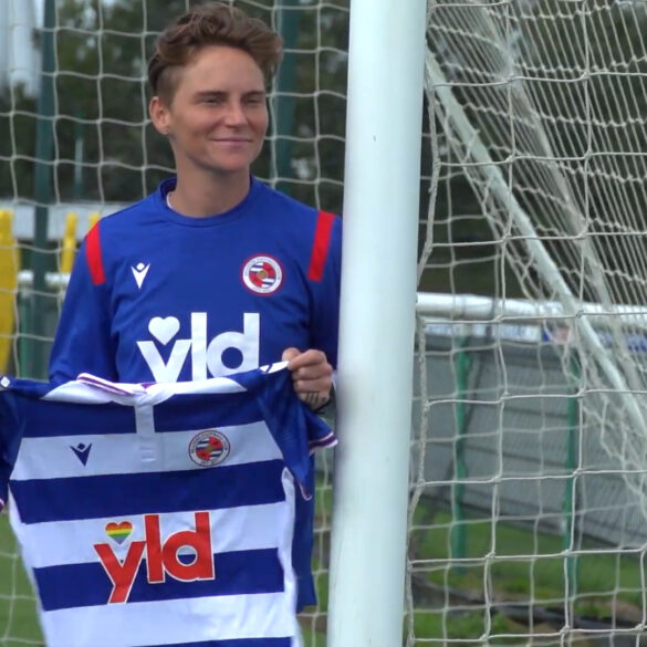 Jess Fishlock holding Reading jersey. (Reading FC)