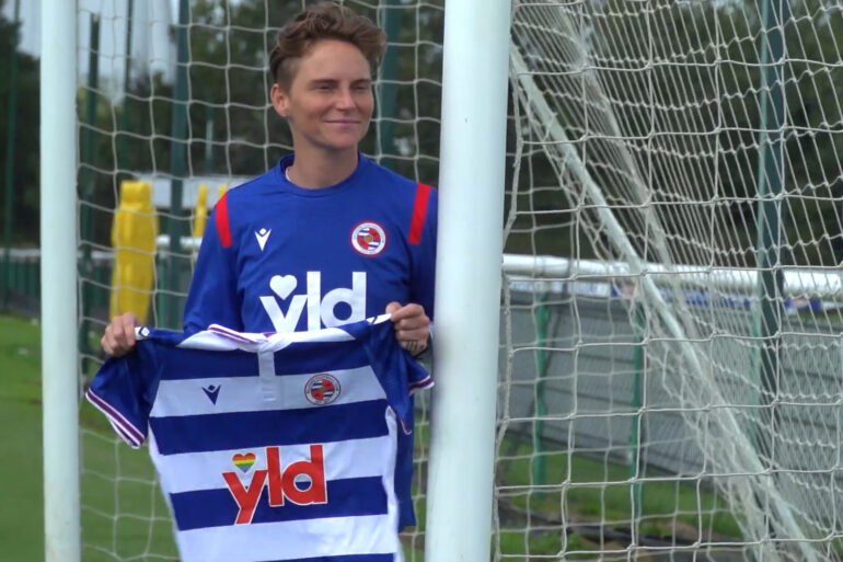 Jess Fishlock holding Reading jersey. (Reading FC)