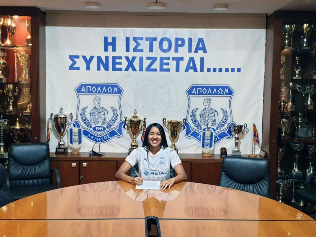 Lais Araujo signing for Apollon Ladies. (Apollon Ladies)