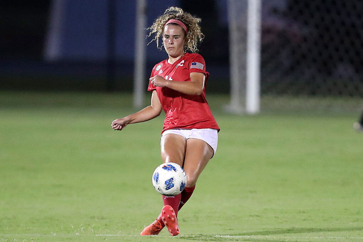 Brenna McPartlan playing for South Alabama. (Scott Donalson)