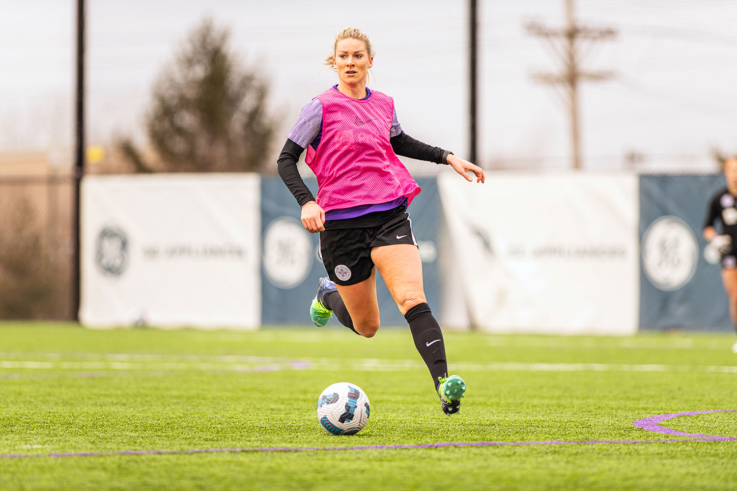 Defender Gemma Bonner training with Racing Lousivelle FC in 2022. (Conor Cunningham / Racing Louisville FC)