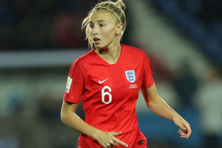 Leah Williamson playing for England. (The FA)