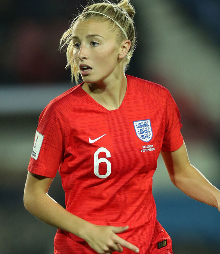 Leah Williamson playing for England. (The FA)