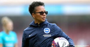 Hope Powell coaching Brighton. (Kieran Cleeves / PA Archive)