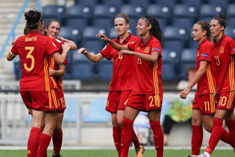 Spain Women's National Team celebrating victory over Portugal in the Euro 2022 tournament. (Getty Images)