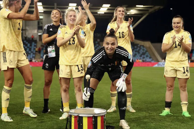 Belgian goalkeeper Nicky Evrard celebrates with her teammates at the Euro 2022 tournament. (Getty Images)